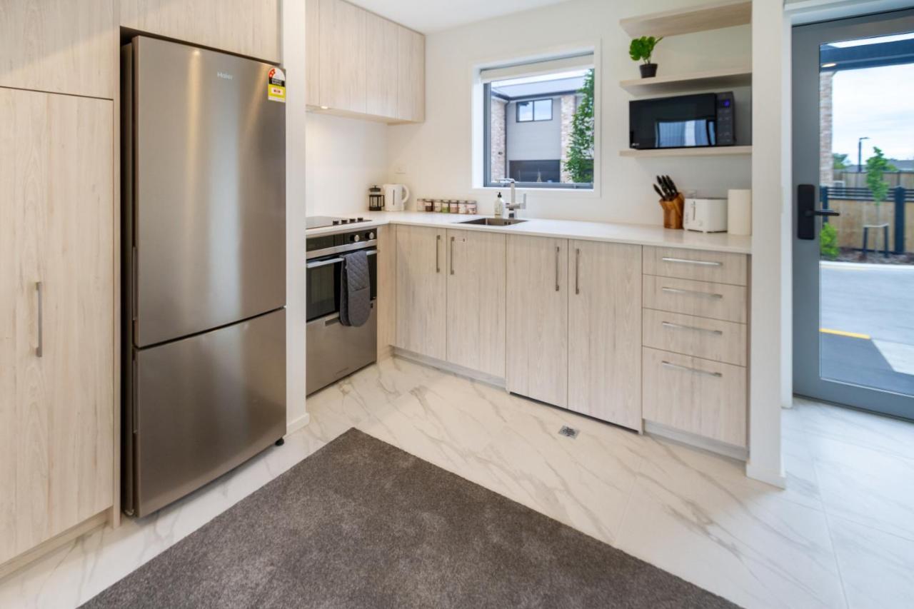 Upper Riccarton Dream - 2 Bed 2 Bath W/Carpark Apartment Christchurch Luaran gambar
